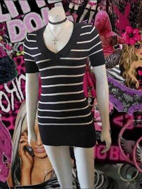 Y2K Dots Black & White Striped V-Neck Short Sleeve Sweater Tunic